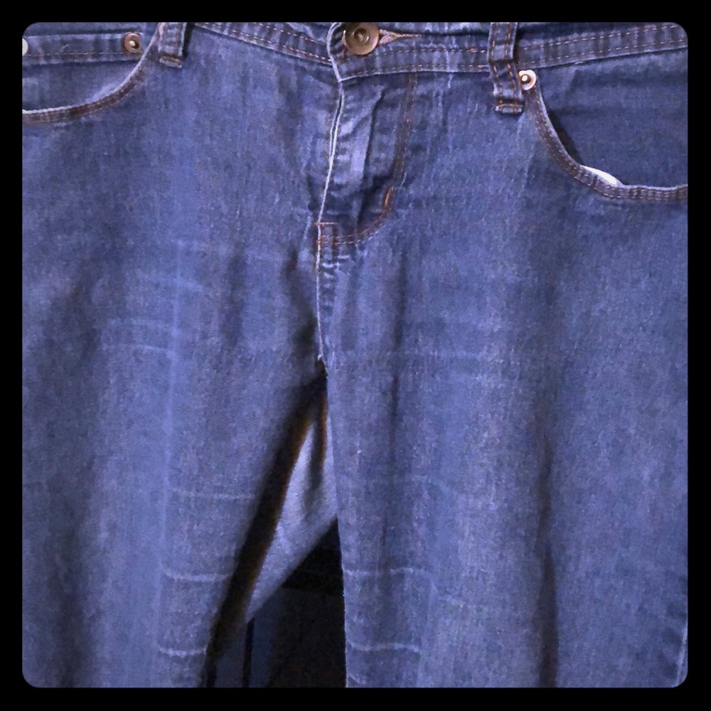 Size 27 x 29 Blue Jeans Straight Leg / Skinny